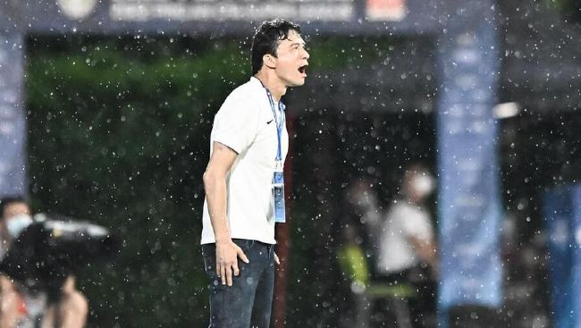 千仞雪把乳夹乖乖戴上被迫调教