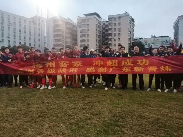 少妇小依的哀羞未删版txt